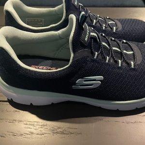 Women’s Skechers sneakers